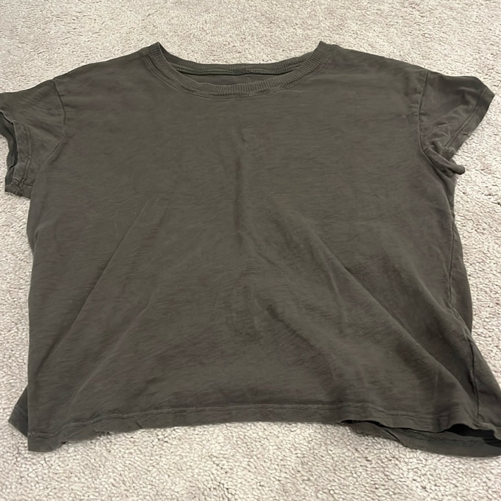 Z supply green short sleeve shirt